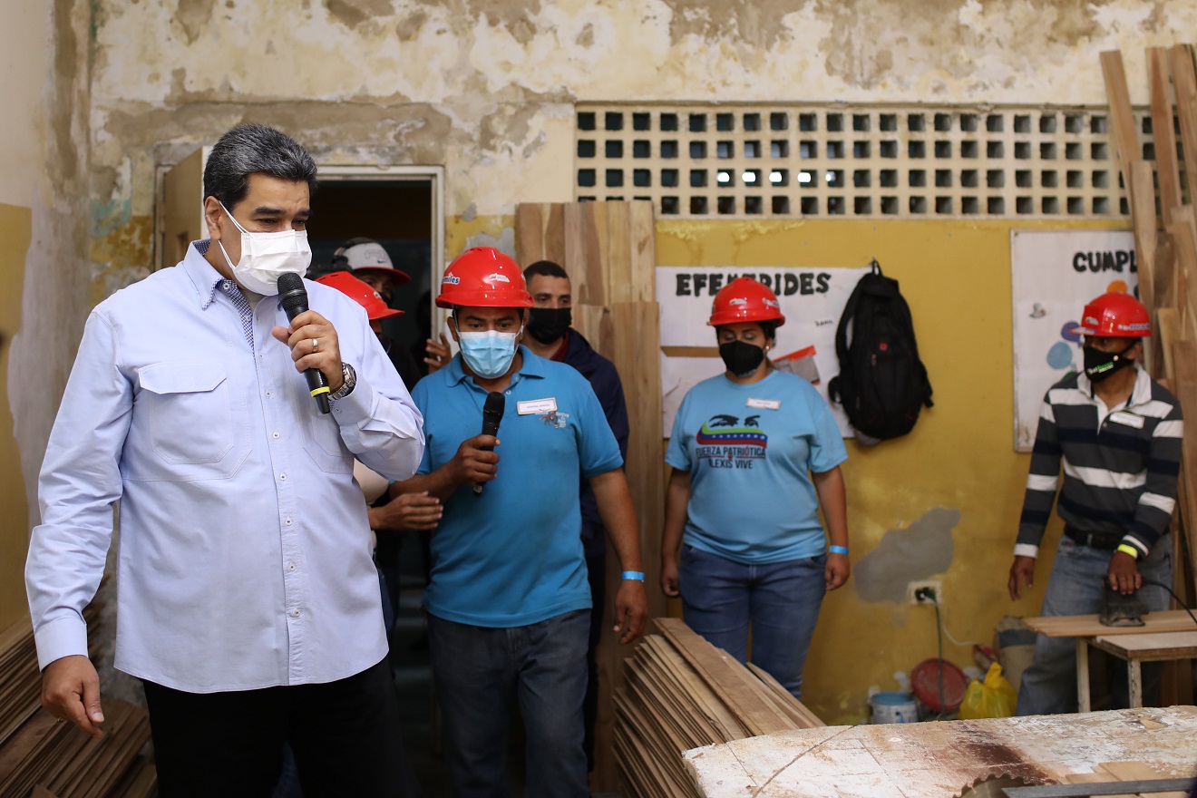Presidente Maduro aprova recursos para embelezamento de espaços na área central de 23 de janeiro |