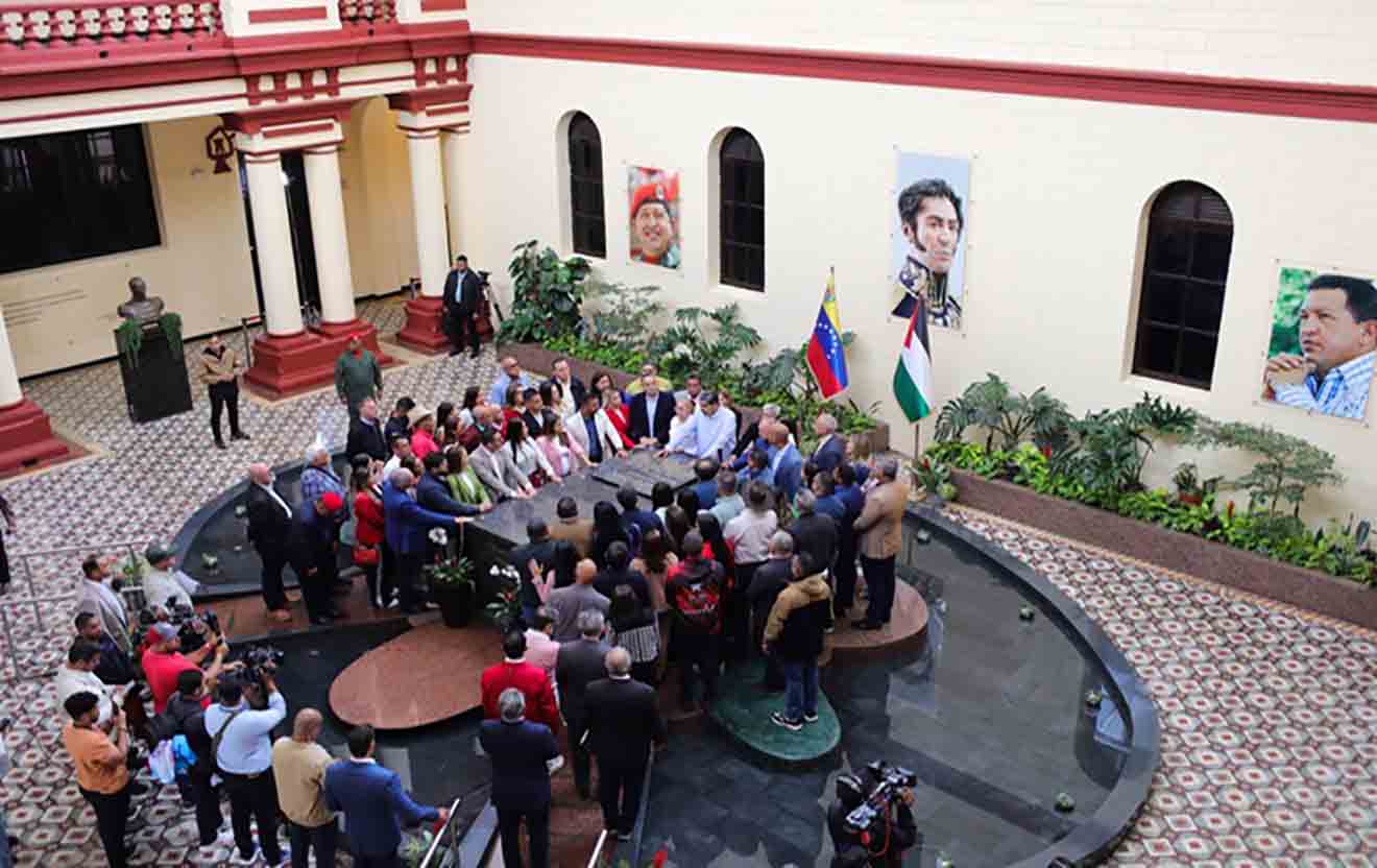 MADURO EN EL CUARTEL DE LA MAONTAÑA -GPP