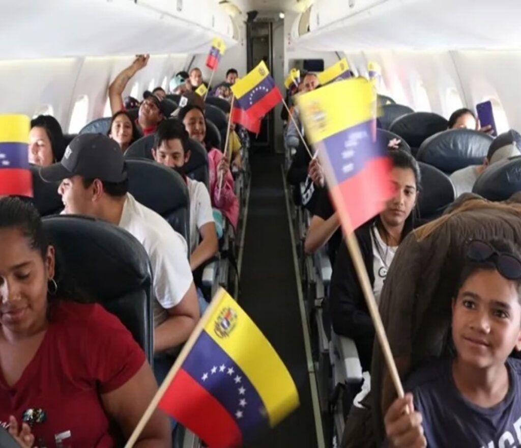 Presidente Maduro ratifica continuidad del Plan Vuelta a la Patria