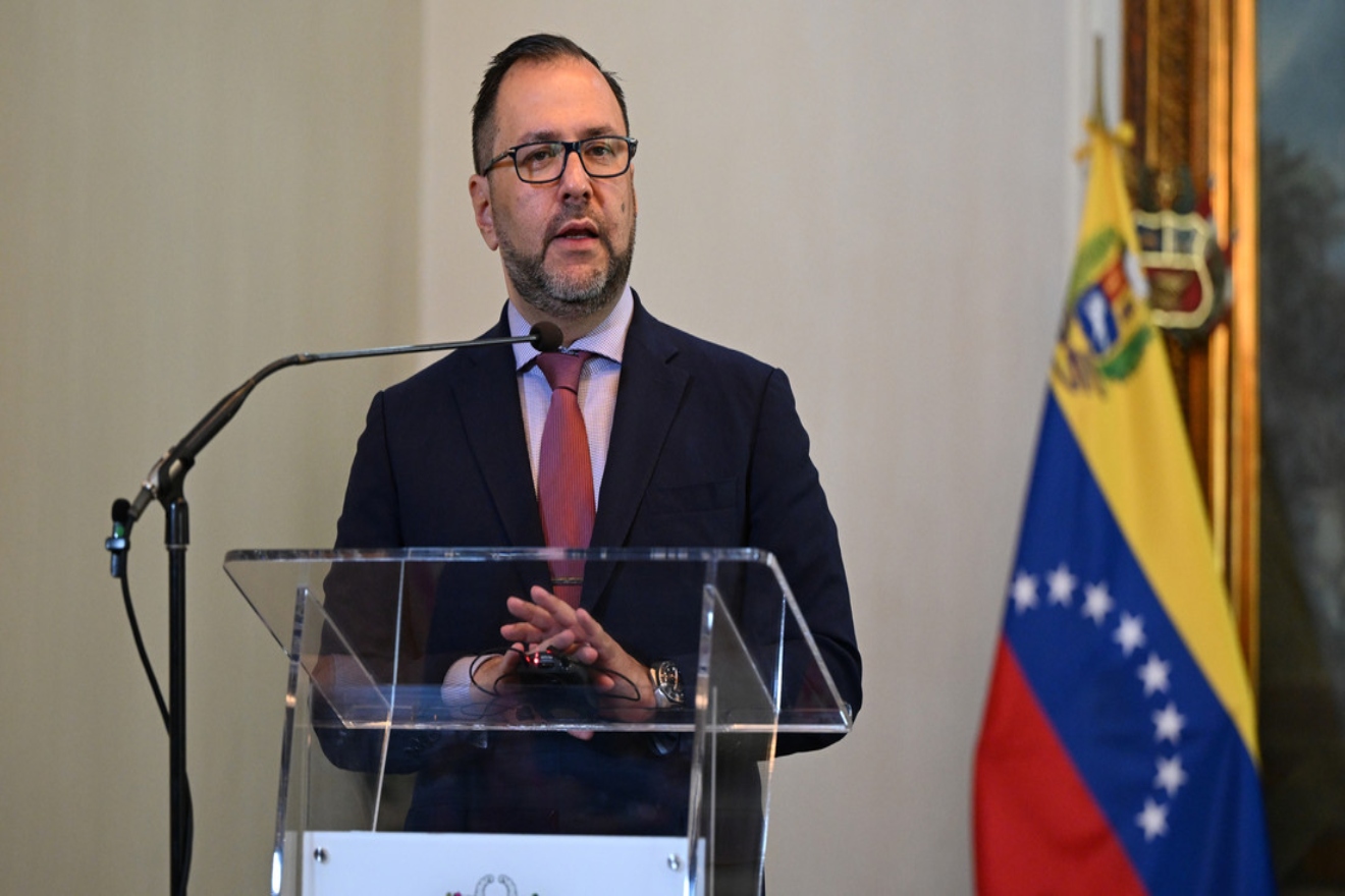 Yván Gil