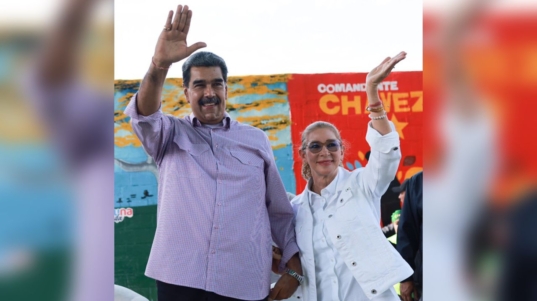 presidente-maduro-junto-a-cilia-flores-44848