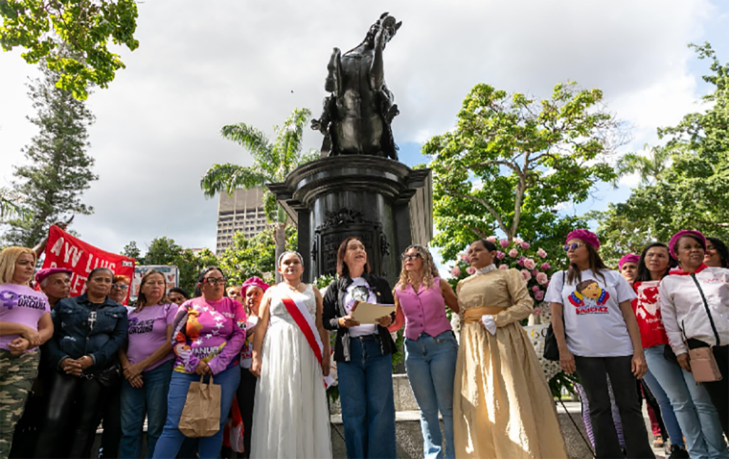 MUJER