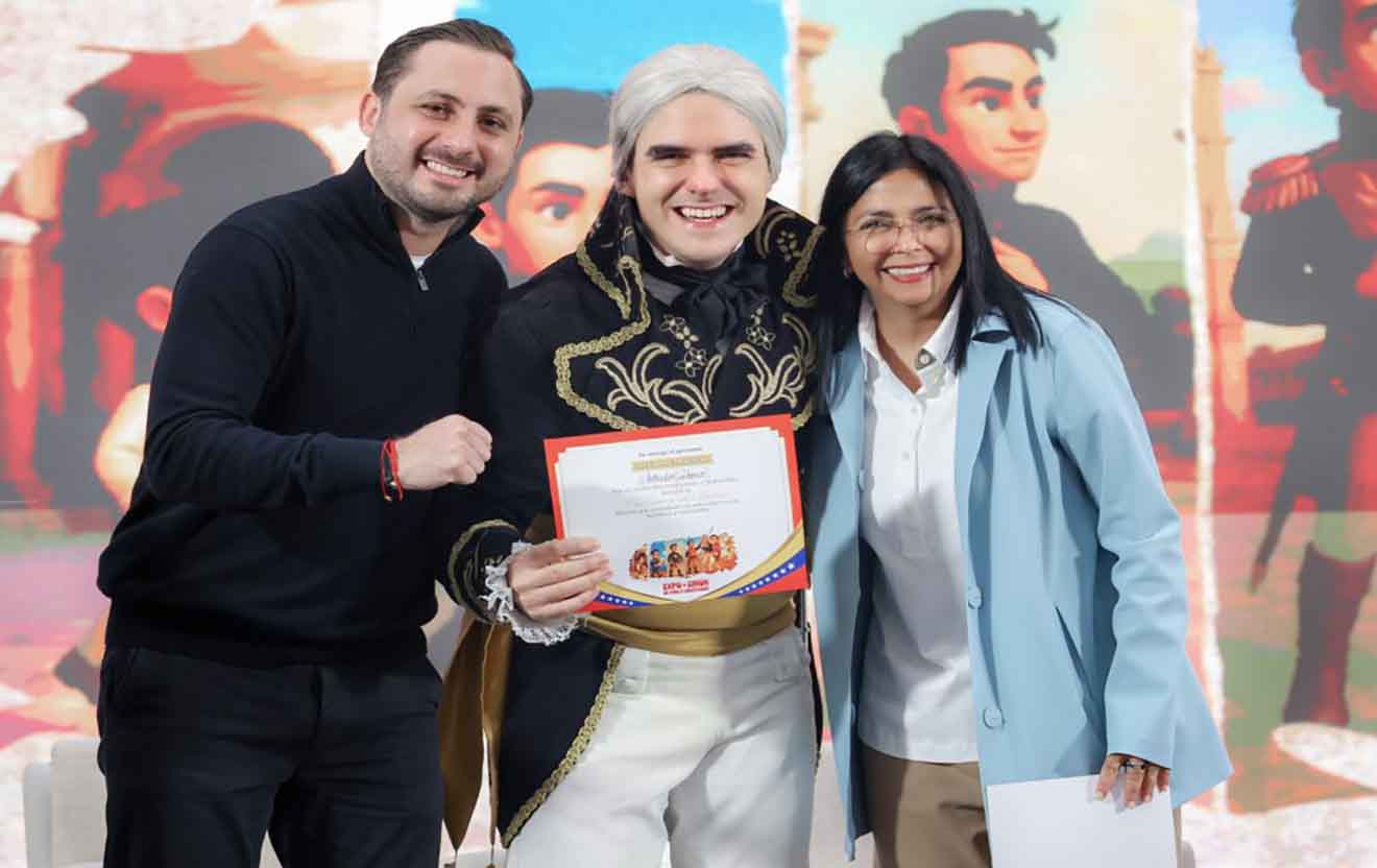 Delcy-Expo Simón «De Niño a Libertador»