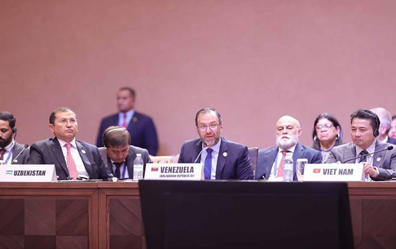 Gobierno venezolano denuncia escalada de amenazas de EE.UU. en cumbre del MNOAL