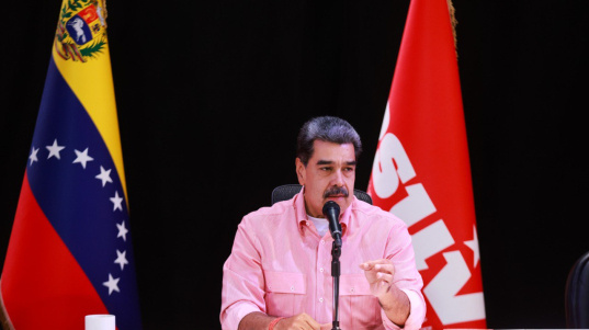 photo_4942963460677504043_y