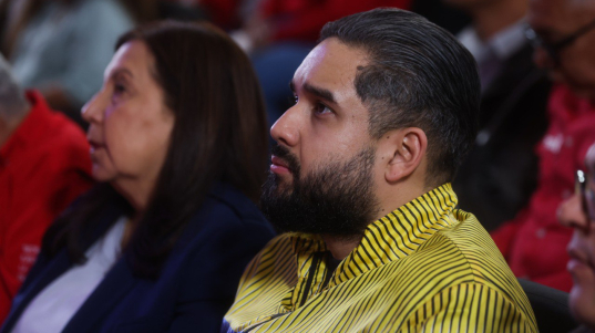 photo_4942963460677504055_y-1