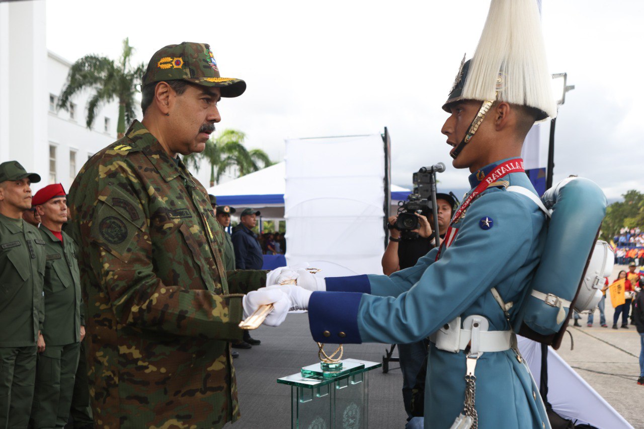 photo_4985692402383260520_y