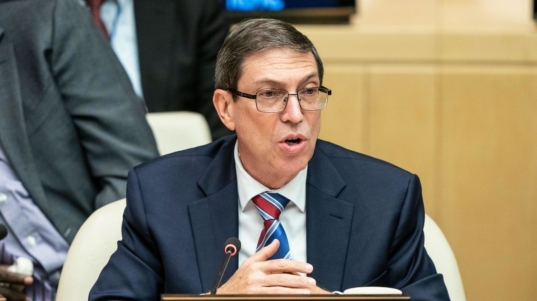 6979608859bf5b754c37ede5