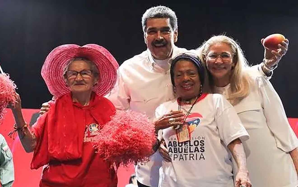Presidente Maduro - Abuelos de la Patria