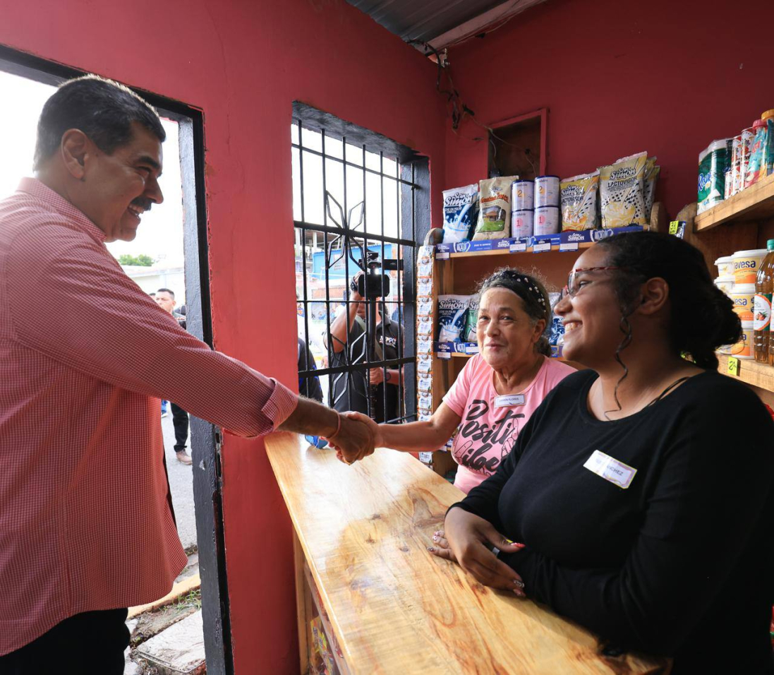 photo_5096328019739085733_y