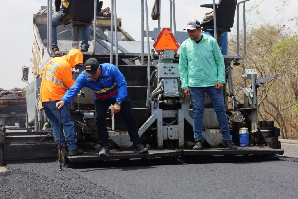 49702066787542004881-1024x682