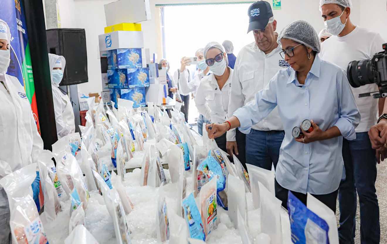 Presidenta encargada Delcy Rodríguez visitó planta procesadora de productos pesqueros en Cumaná