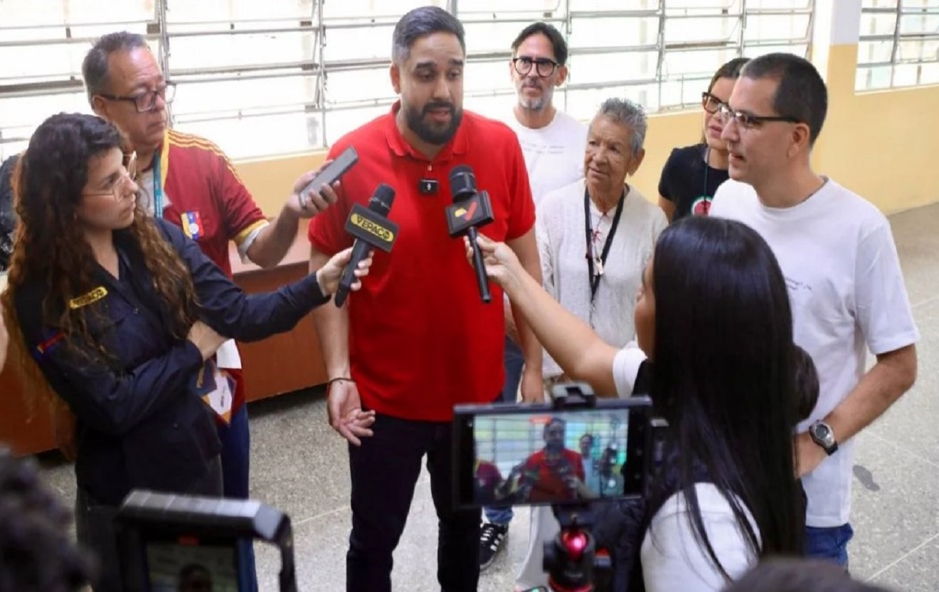 Candidato Nicolás Maduro Guerra Votar es un acto familiar