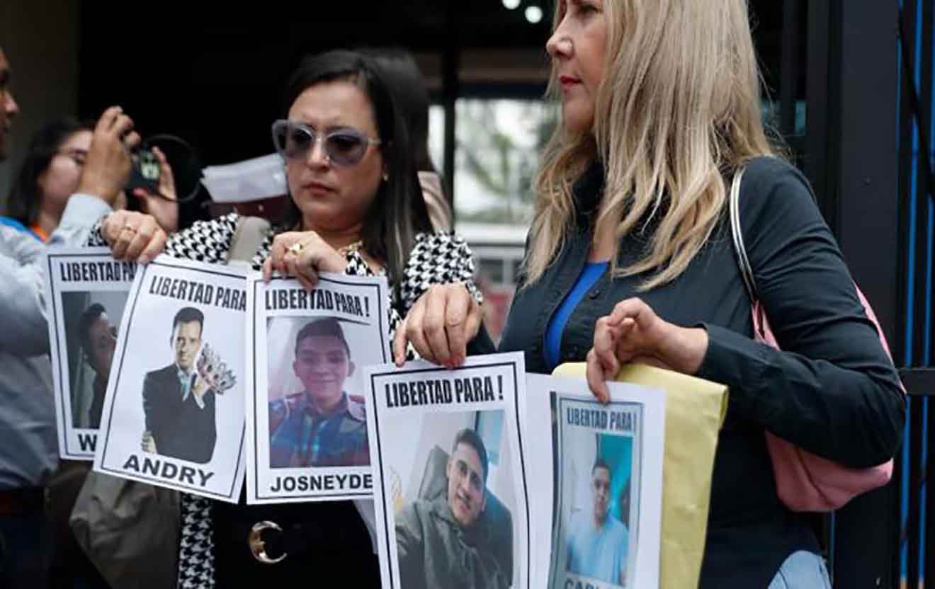 El Salvador-familiares-migrantes