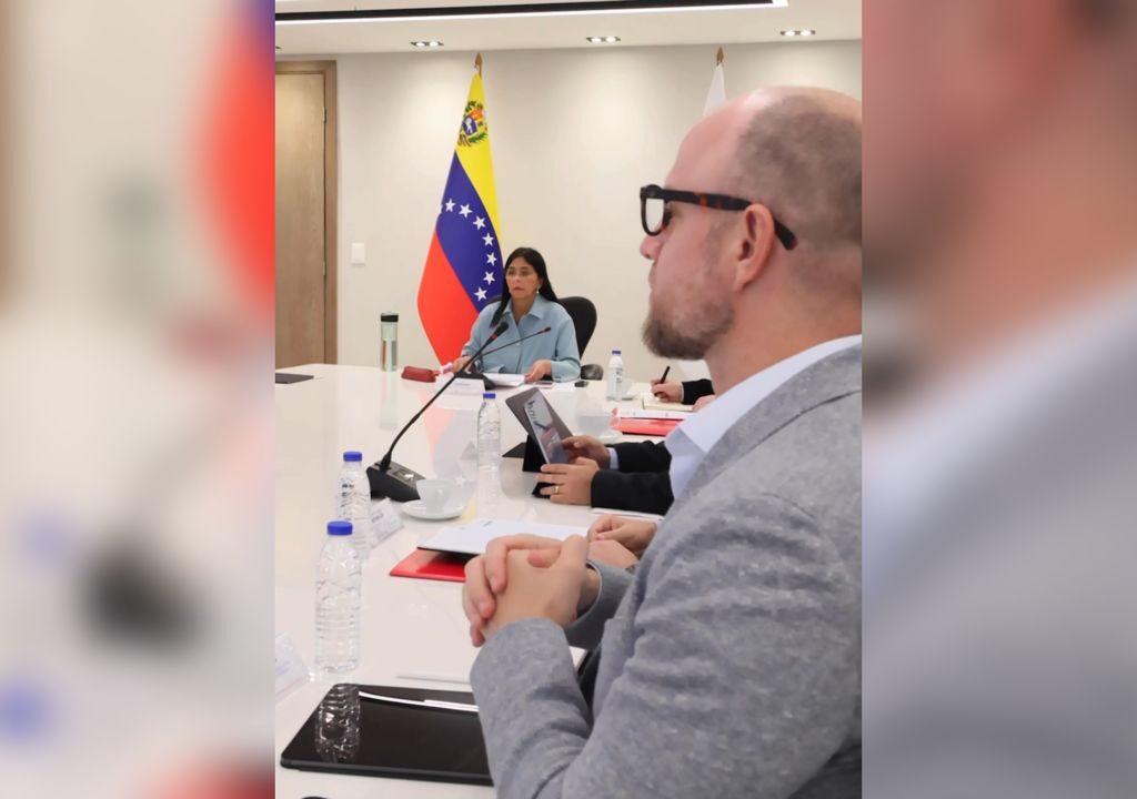 Ministra Delcy Rodríguez evalúa metas de producción de hidrocarburos