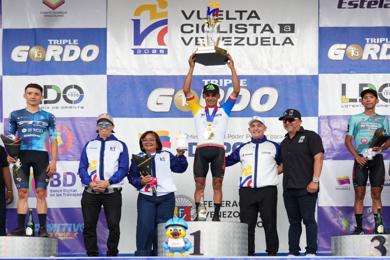 Vuelta-a-Venzuela-premiacion-final-7