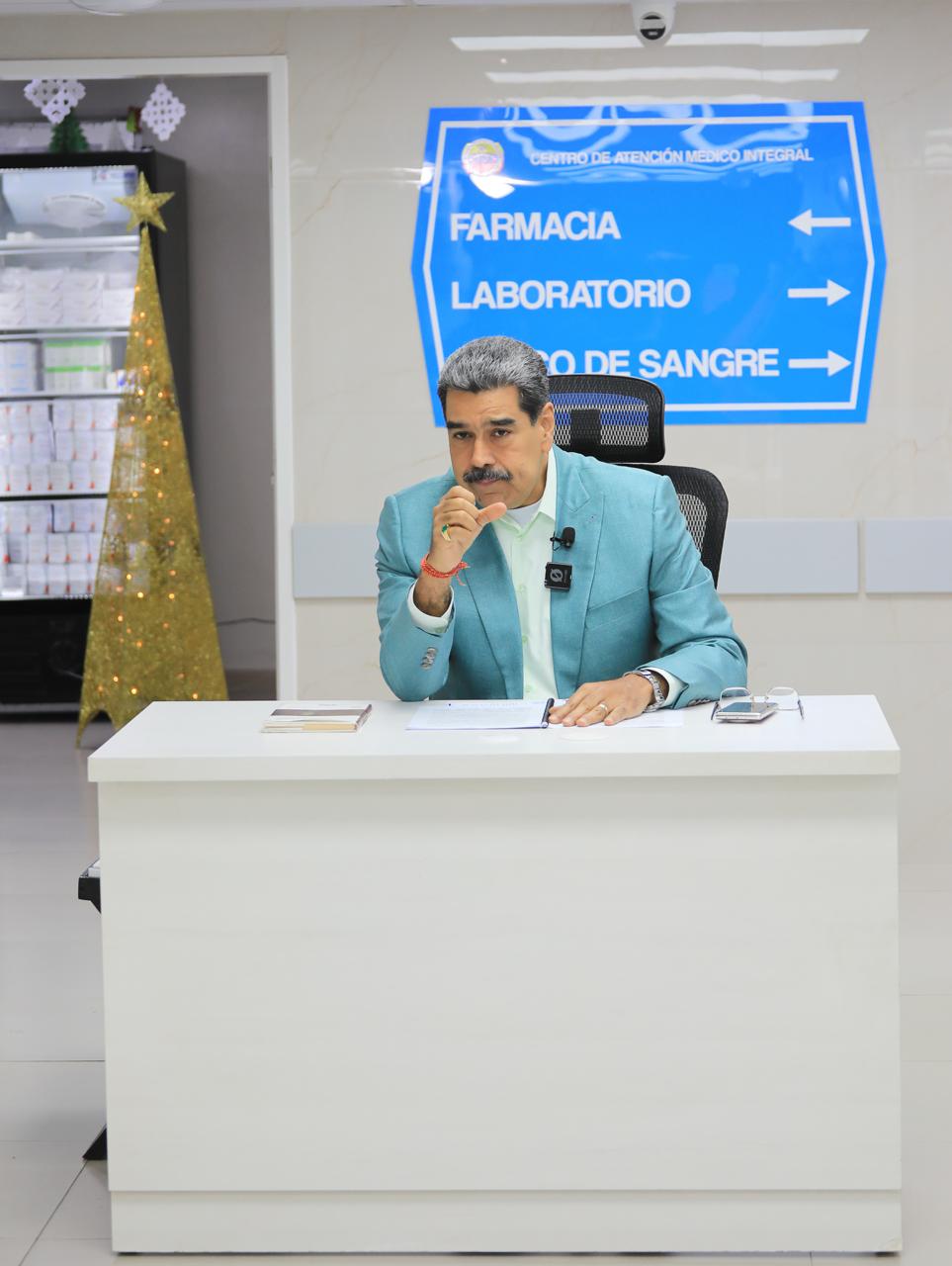 photo_4920731863844850557_y