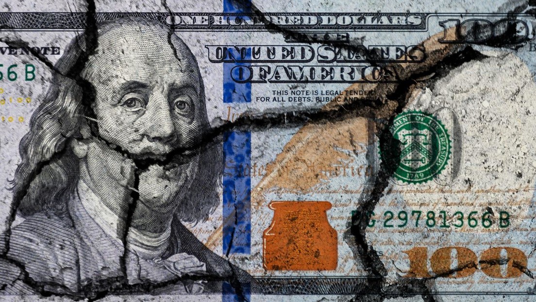 69793068e9ff713b4b6c8d7c