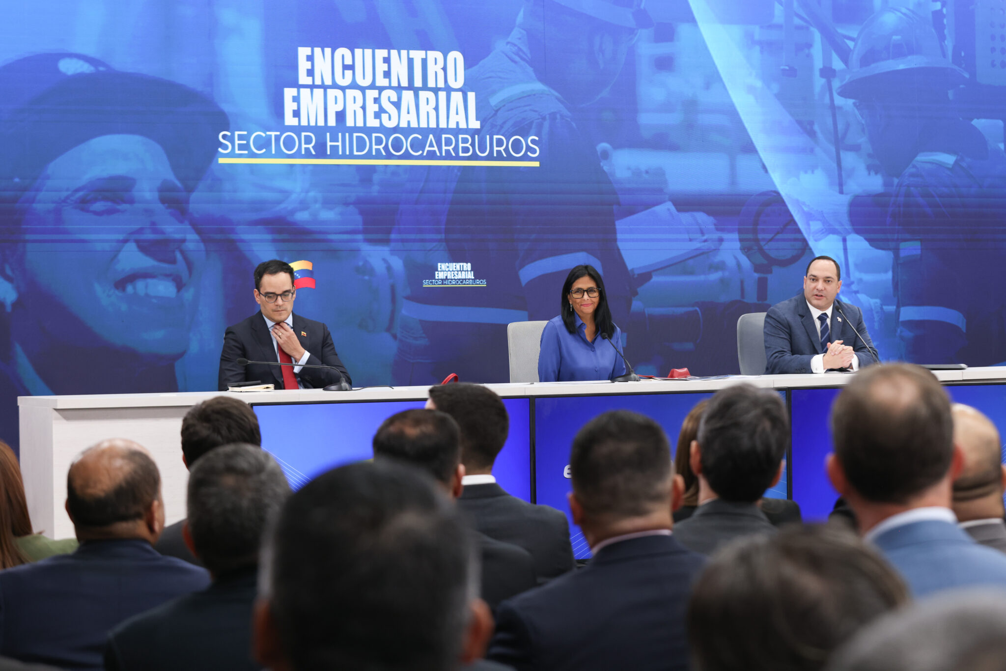 Presidenta (E ) Delcy Rodríguez impulsa la creación del Consejo Académico de los Hidrocarburos