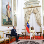 Presidenta Encargada recibe a José Luis Rodríguez Zapatero en el Palacio de Miraflores