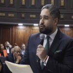 Maduro Guerra anuncia consulta pública de ley para agilizar trámites administrativos